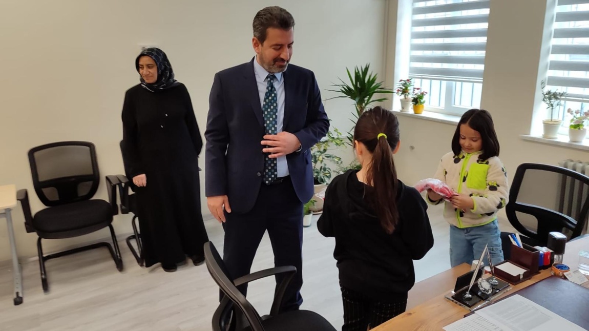 Milli Eğitim Bakanlığı Okulumuzu Deprem Vesilesiyle Ziyaret Ettiler